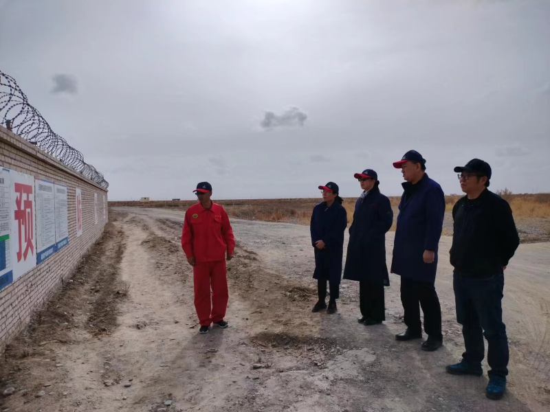 集團(tuán)黨委書記赴格爾木民爆庫(kù)開展調(diào)研慰問(wèn)